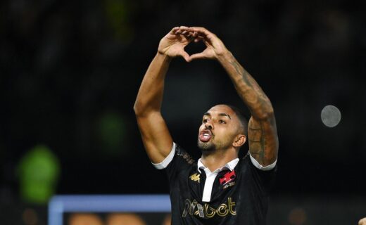 Grêmio acerta com Paulo Henrique e busca negociar com o Vasco