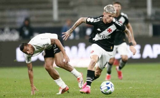 Luca Orellano em jogo contra o Corinthians