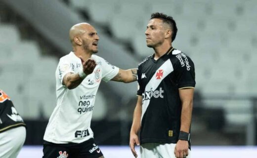 Sebastian Ferreira e Fábio Santos em Corinthians x Vasco