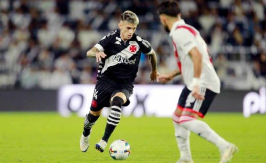Luca Orellano durante o jogo contra o River Plate