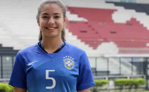 Angelina é oriunda da base do Vasco