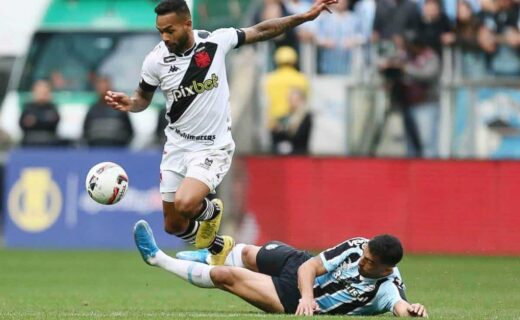 Alex Teixeira durante o jogo contra o Grêmio