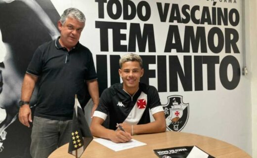 Ray ao lado de Carlos Brazil