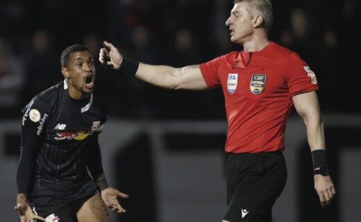 Anderson Daronco em Bragantino x Vasco