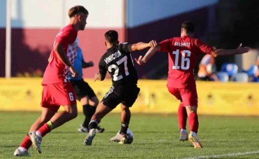 Vinicius Paiva em campo pelo Sheriff, da Moldávia