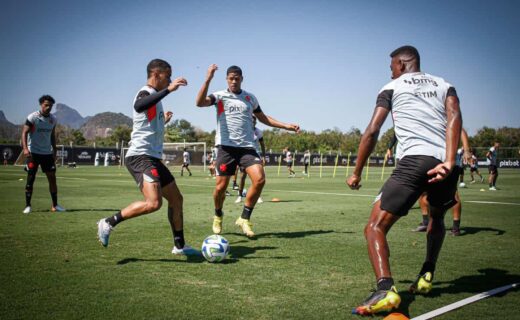 Treino do Vasco nesta sexta-feira, no CT Moacyr Barbosa
