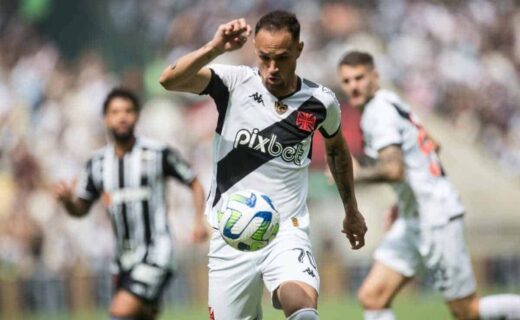 Serginho em jogo contra o Atlético-MG