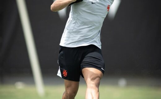 Vasco divulga imagens do treino no CT Moacyr Barbosa
