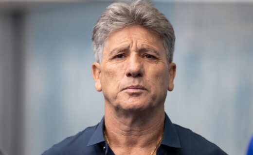 Roger Machado surge como alternativa se Vasco não fechar com Renato Gaúcho