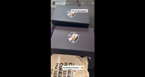Carol Portaluppi, filha de Renato Gaúcho, ganha presentes do Vasco e compartilha vídeo