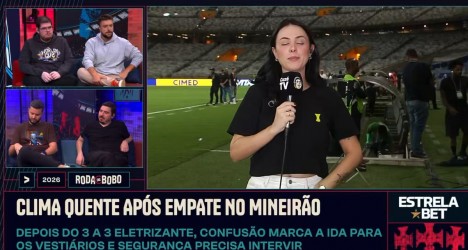 Confronto entre vascaínos e polícia marca protesto contra arbitragem após jogo