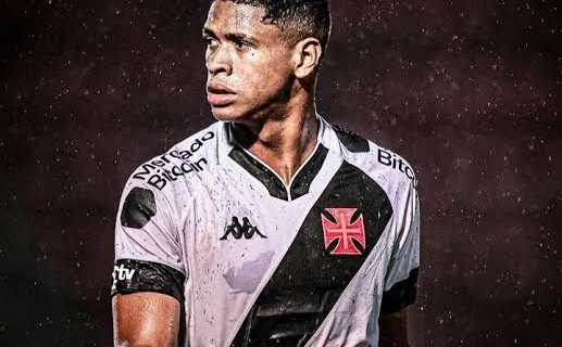 Vasco aplicará multa a Barros após expulsão diante do Cruzeiro