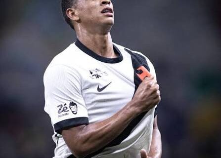 Vasco divulga lista de convocados para enfrentar o Grêmio