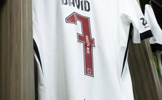 Imagens do vestiário do Vasco no Mangueirão