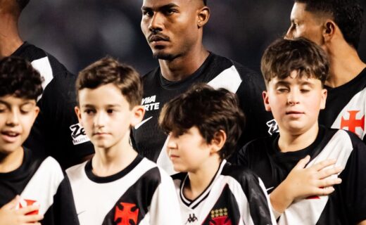 Cuiabano agradece torcida após bela noite em São Januário