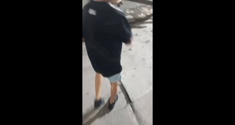 Pequeno vascaíno se emociona em sua primeira visita a São Januário