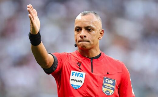 Wilton Pereira Sampaio, de GO, será o árbitro de Flamengo x Vasco