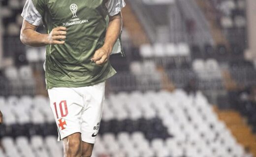 Rojas celebra: ‘Noite maravilhosa ao lado da nossa torcida’
