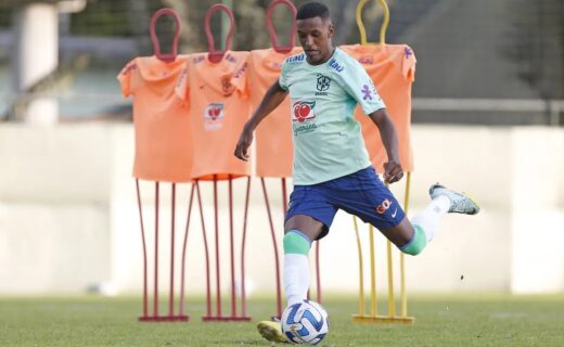 Robert Renan é convocado duas vezes pela Seleção sob o comando do técnico interino Ramon Menezes