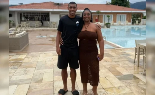 Mãe de Rayan expressa gratidão ao Vasco pela convocação do jogador para a Copa do Mundo