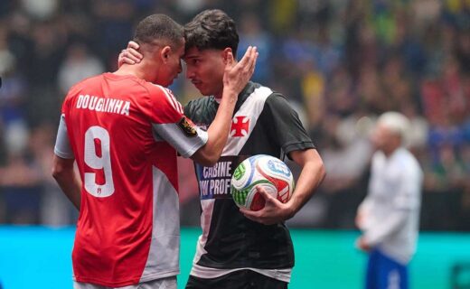 Campeão da Kings League Brasil tem presidente que usa camisa do Vasco na final