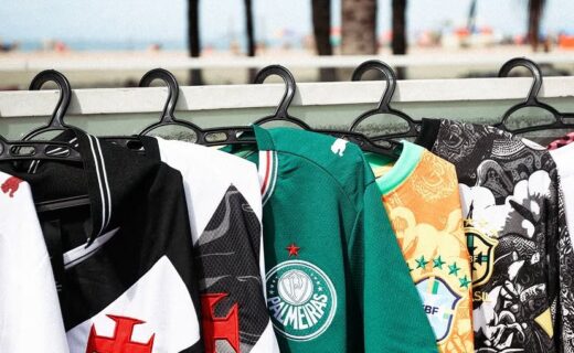 Palmeiras compartilha camisas do Vasco em preparação para confronto contra o Flamengo