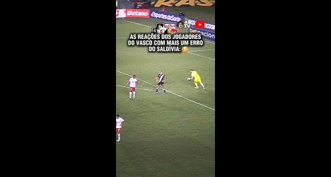 Jogadores do Vasco comentam erro de Saldivia que levou ao gol do Red Bull Bragantino