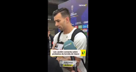 Léo Jardim revela pressão interna da equipe após desempenho recente