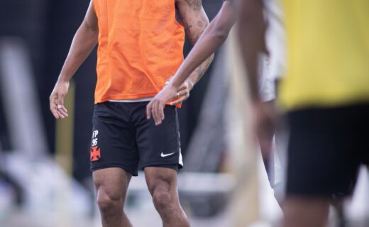 Elenco conta com Paulo Henrique em treino realizado nesta 5ª-feira
