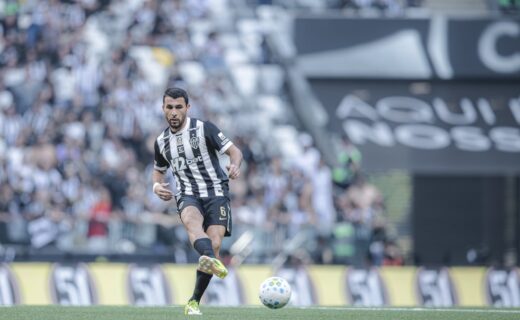 Atlético-MG enfrenta o Vasco com 5 desfalques e zaga reserva