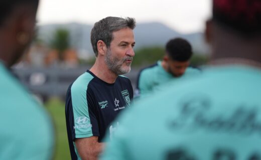 Panamá treina no CT Moacyr Barbosa antes do confronto com o Brasil no Maracanã; confira fotos