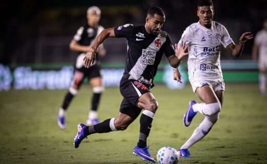 Paulo Henrique é liberado e deve iniciar como titular diante do Atlético-MG