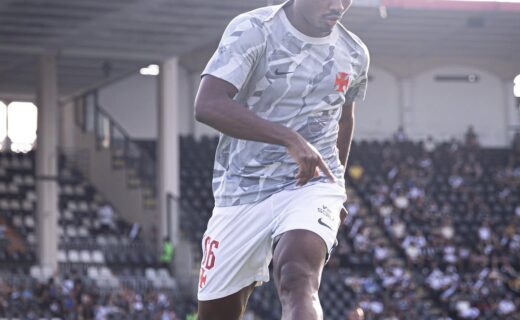 Vasco divulga imagens do aquecimento de seus jogadores