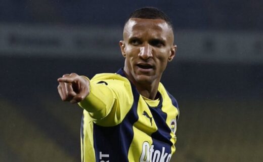 Vasco busca a contratação do zagueiro Rodrigo Becão, atualmente no Fenerbahce