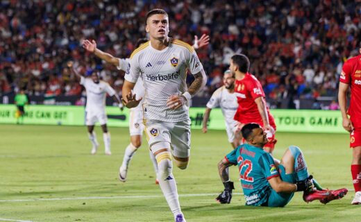 LA Galaxy solicita US$ 10 milhões por Gabriel Pec, enquanto Cruzeiro busca negociar o valor