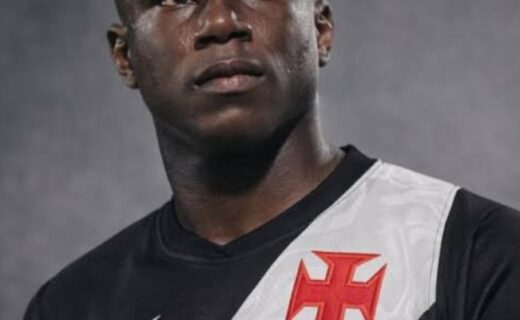 Marino Hinestroza se despede do Vasco, confirma jornalista argentino