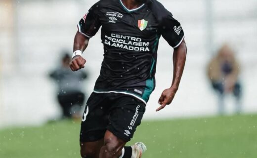 Estrela Amadora rejeita oferta do Vasco por Abraham Marcus, atacante nigeriano