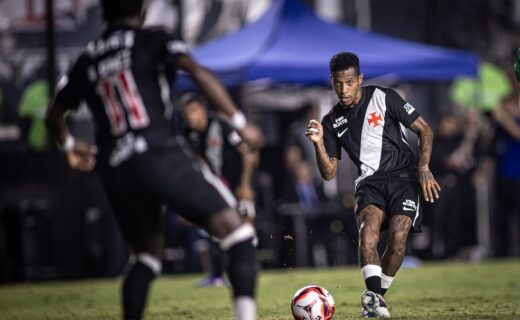 Vasco busca volante no mercado com contratos de Hugo Moura, Tchê Tchê e Jair se encerrando no fim do ano