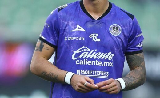 Lucas Merolla fecha contrato com o Cerro Porteño após rumores de transferência para o Vasco