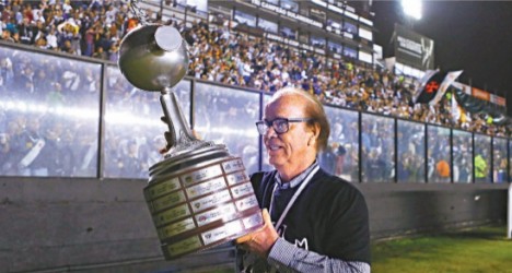 Antonio Lopes, técnico multicampeão pelo Vasco, celebra 85 anos de vida