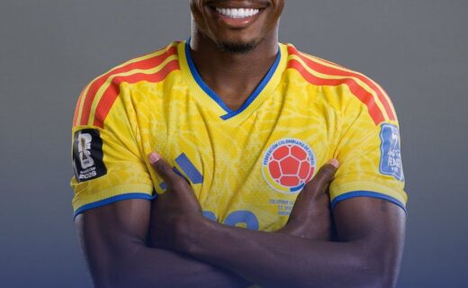 Andrés Gómez revela sua foto oficial para a Copa do Mundo
