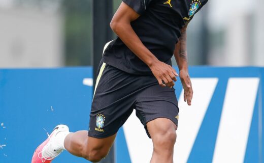 Rayan é destaque em treino da Seleção Brasileira nesta quinta-feira