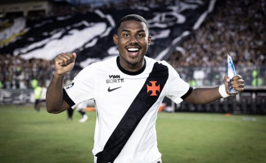 Cuiabano analisa laterais em destaque na Copa enquanto se prepara para retorno ao Vasco e sonha com Seleção em 2030