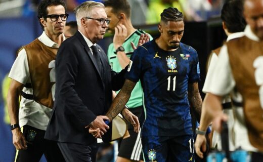Raphinha com lesão confirmada após ser substituído por Rayan no confronto contra o Haiti e CBF não estipula prazo para retorno