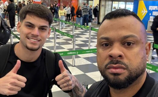 Paulinho viaja para se apresentar ao Vasco em nova fase da carreira