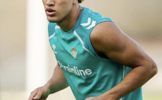 Vasco faz proposta oficial de 12 milhões de euros ao Betis por Deossa