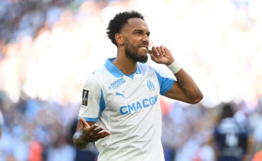 Olympique de Marseille mantém Aubameyang até o fim do contrato, afirma proprietário