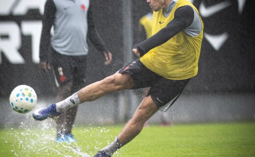 Vasco divulga imagens do treino realizado nesta quinta-feira no CT Moacyr Barbosa