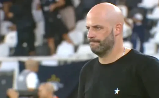 Botafogo mantém Franclim Carvalho, que demonstra incertezas sobre futuro