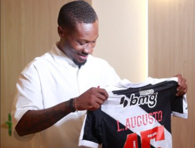 Vasco opta por não utilizar Loide Augusto em suas próximas partidas